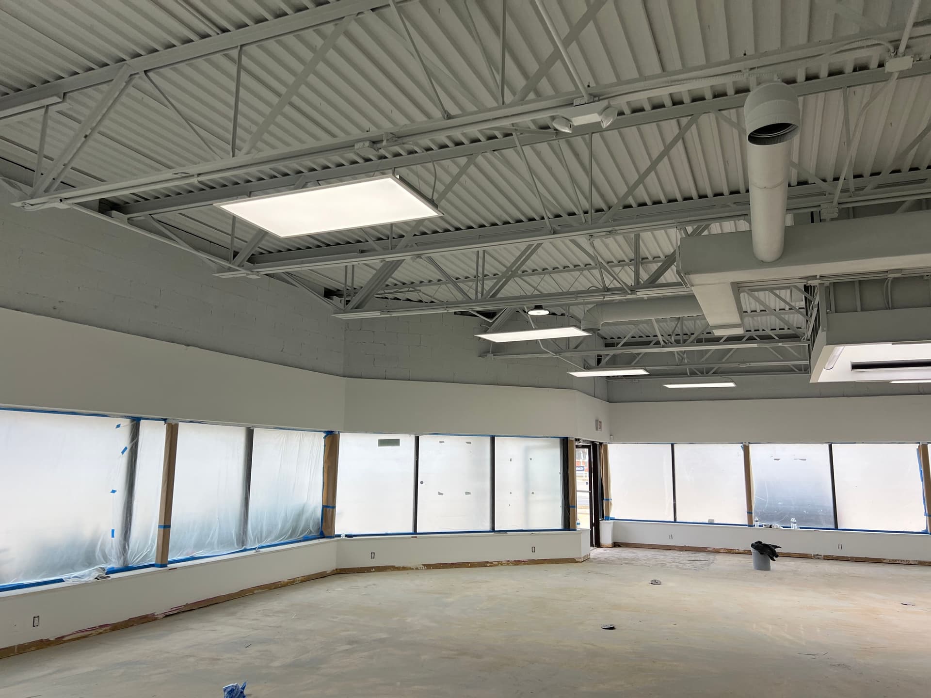 Gallery photos for Stunning Transformation for a New Functional Space: Image #1