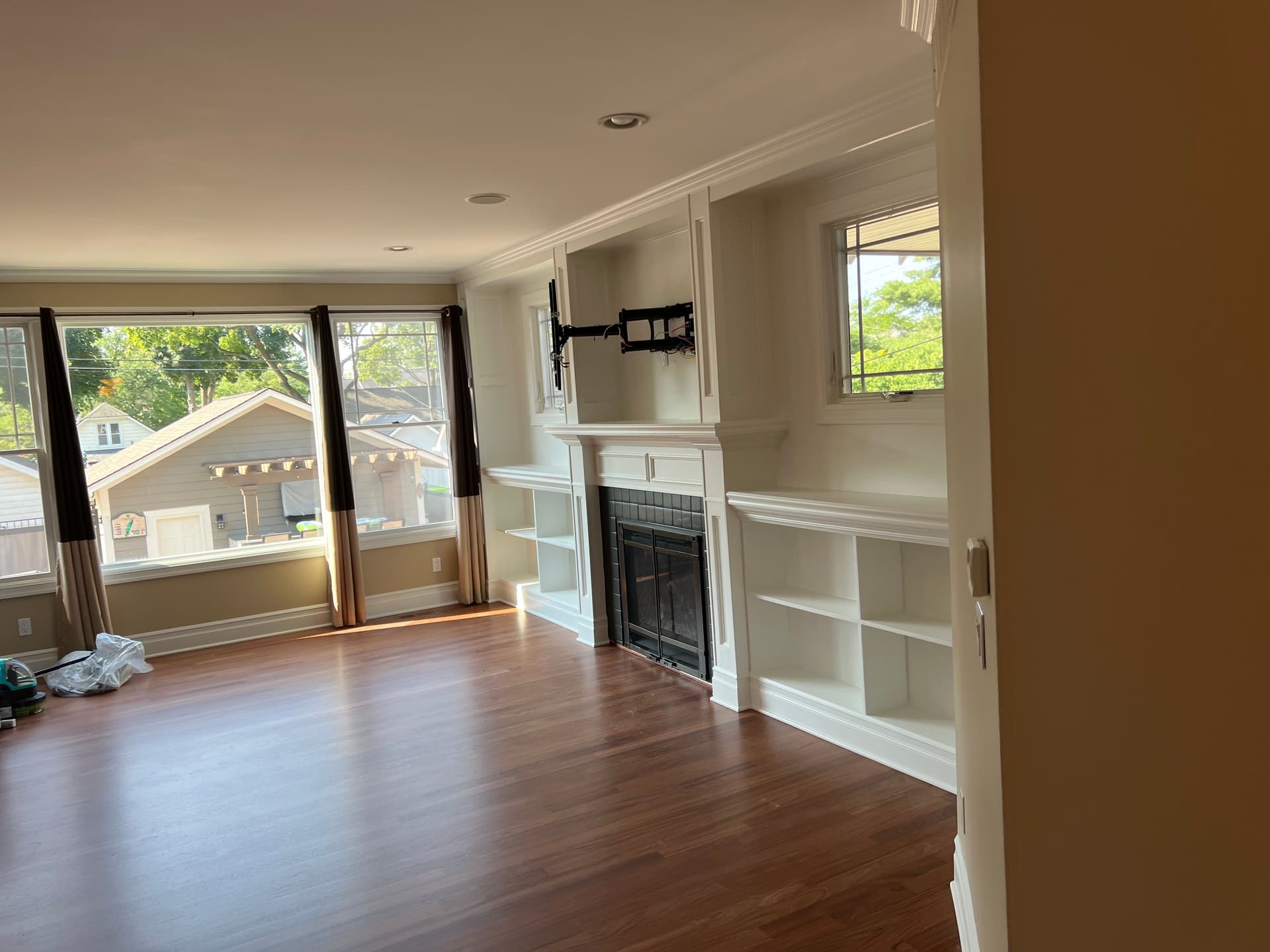 Gallery photos for A&V Painting Revamps Home with Custom Colors: Image #2