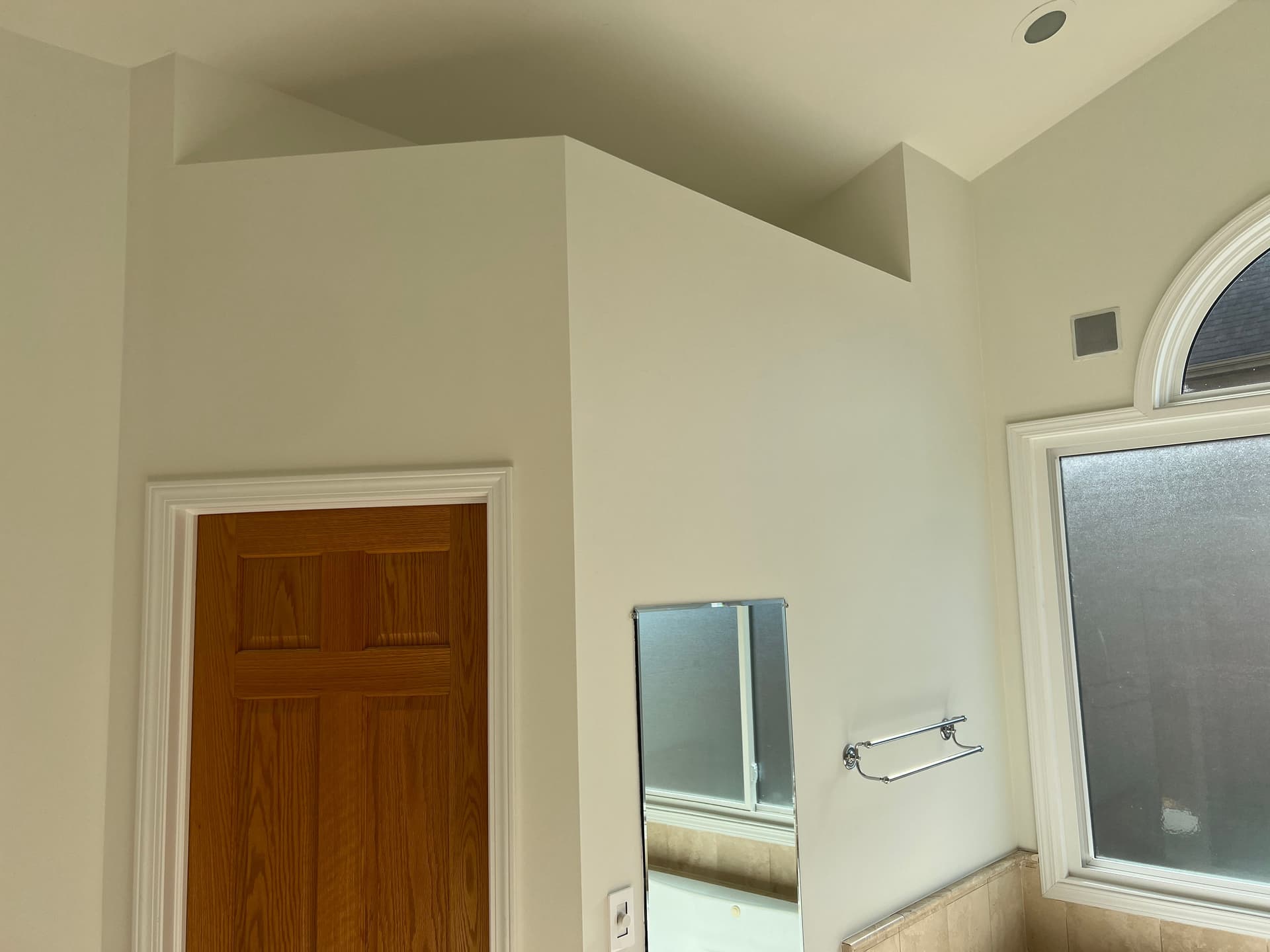 Gallery photos for Bathroom Makeover with Elegant Alabaster: Image #4