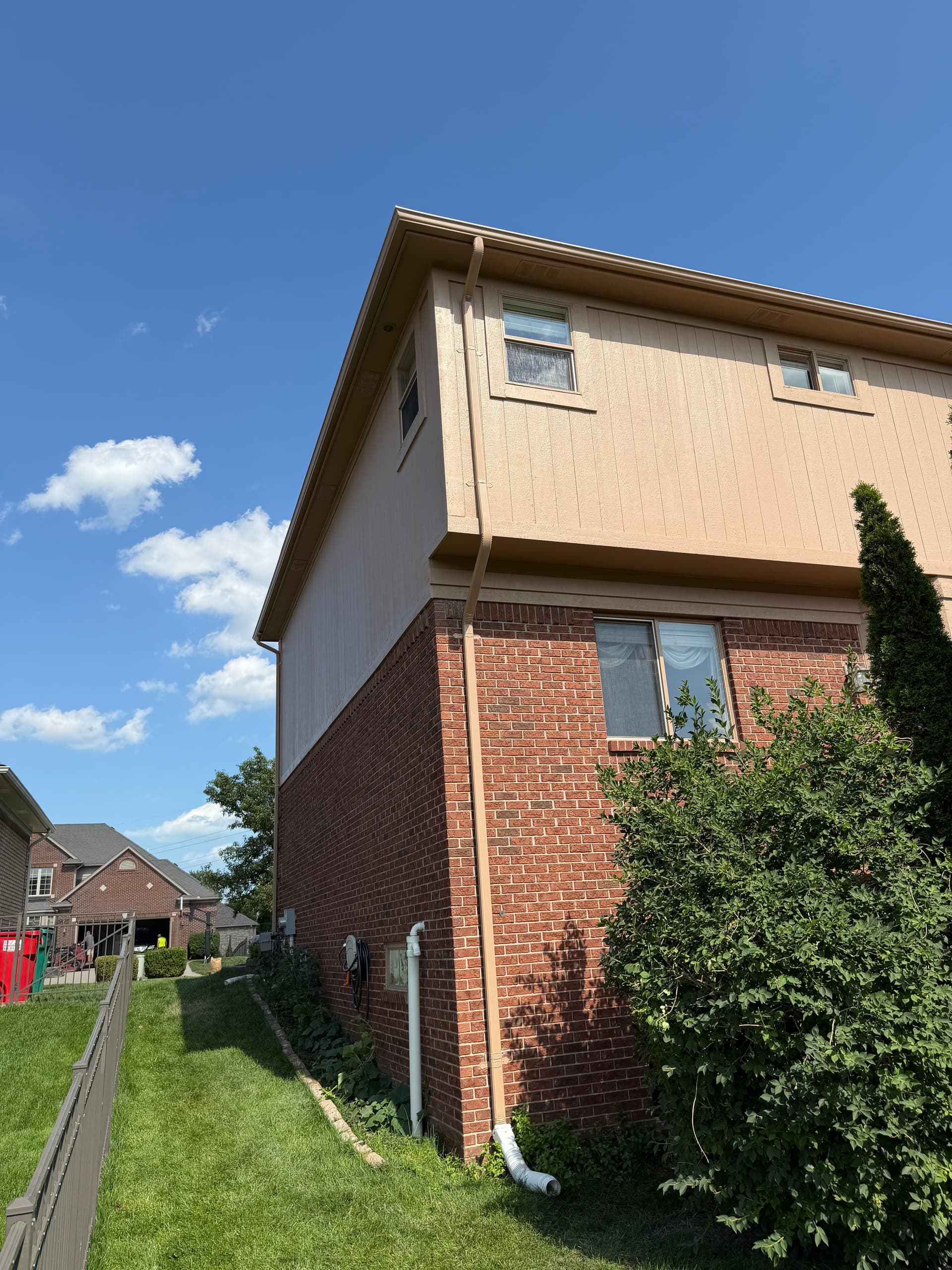 Gallery photos for Full Exterior Painting with Carpentry Repairs and Two-Coat Sherwin-Williams Finish: Image #3