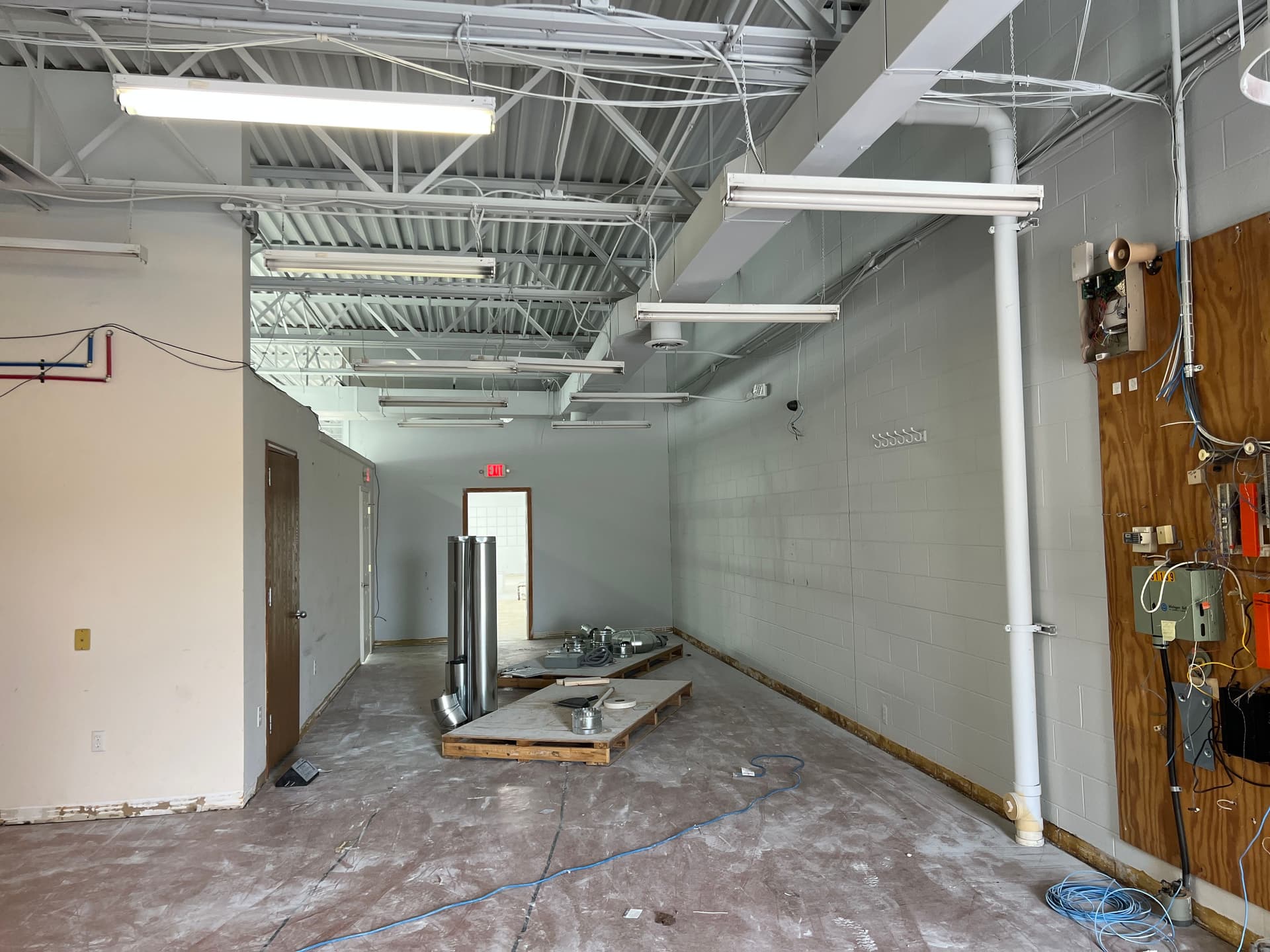 Gallery photos for Stunning Transformation for a New Functional Space: Image #3