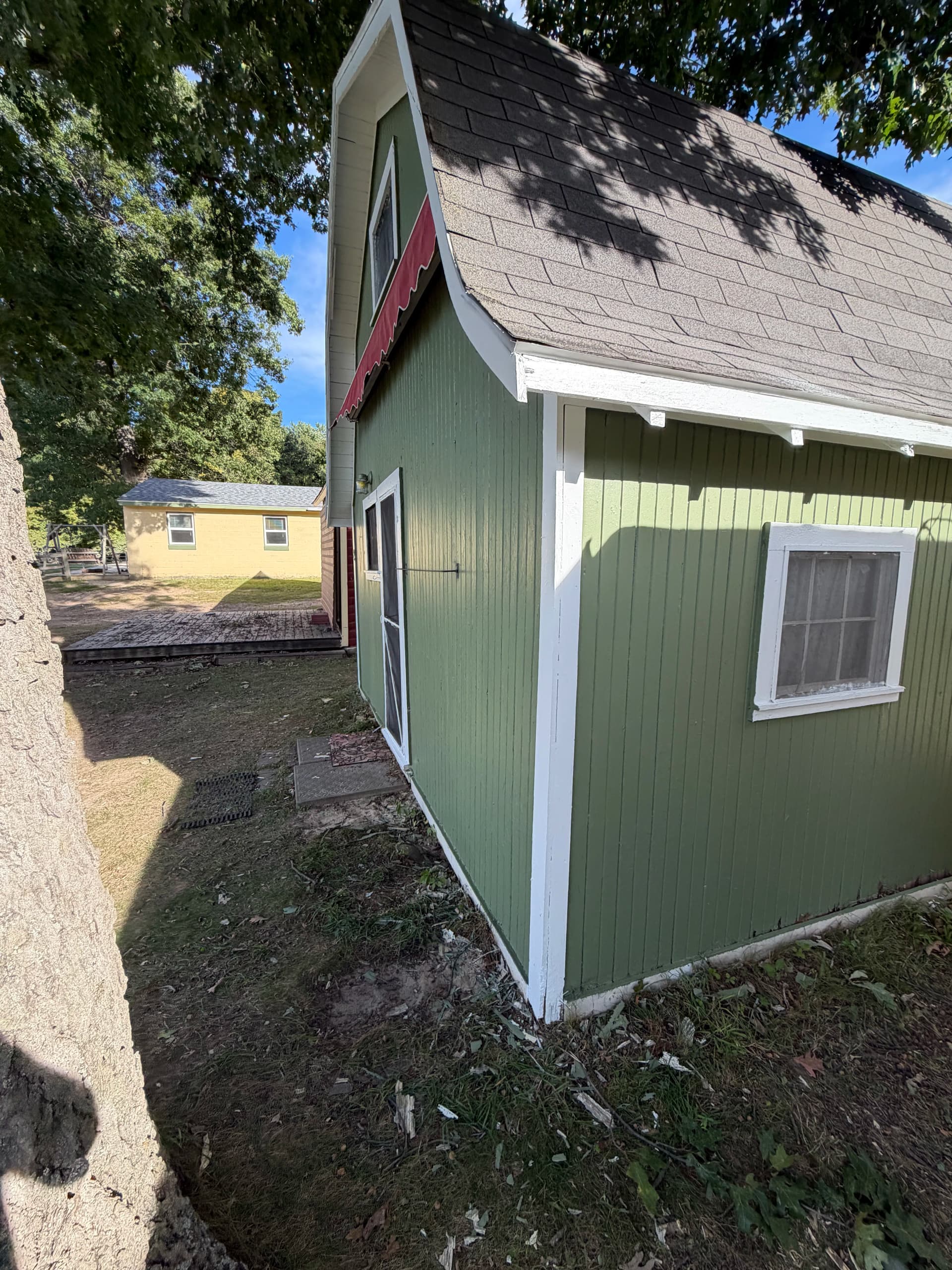 Gallery photos for Cabin Exterior Refinish Done the Right Way: Image #6