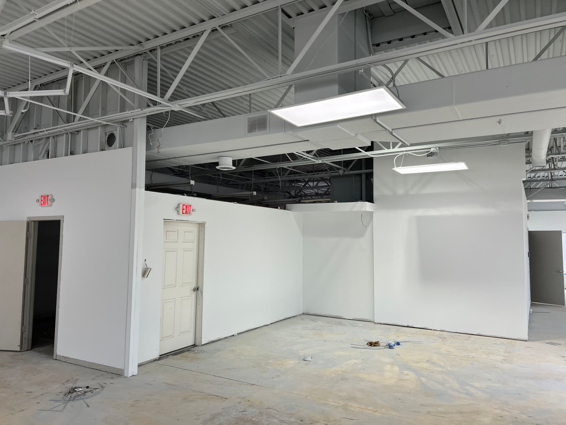 Gallery photos for Stunning Transformation for a New Functional Space: Image #4