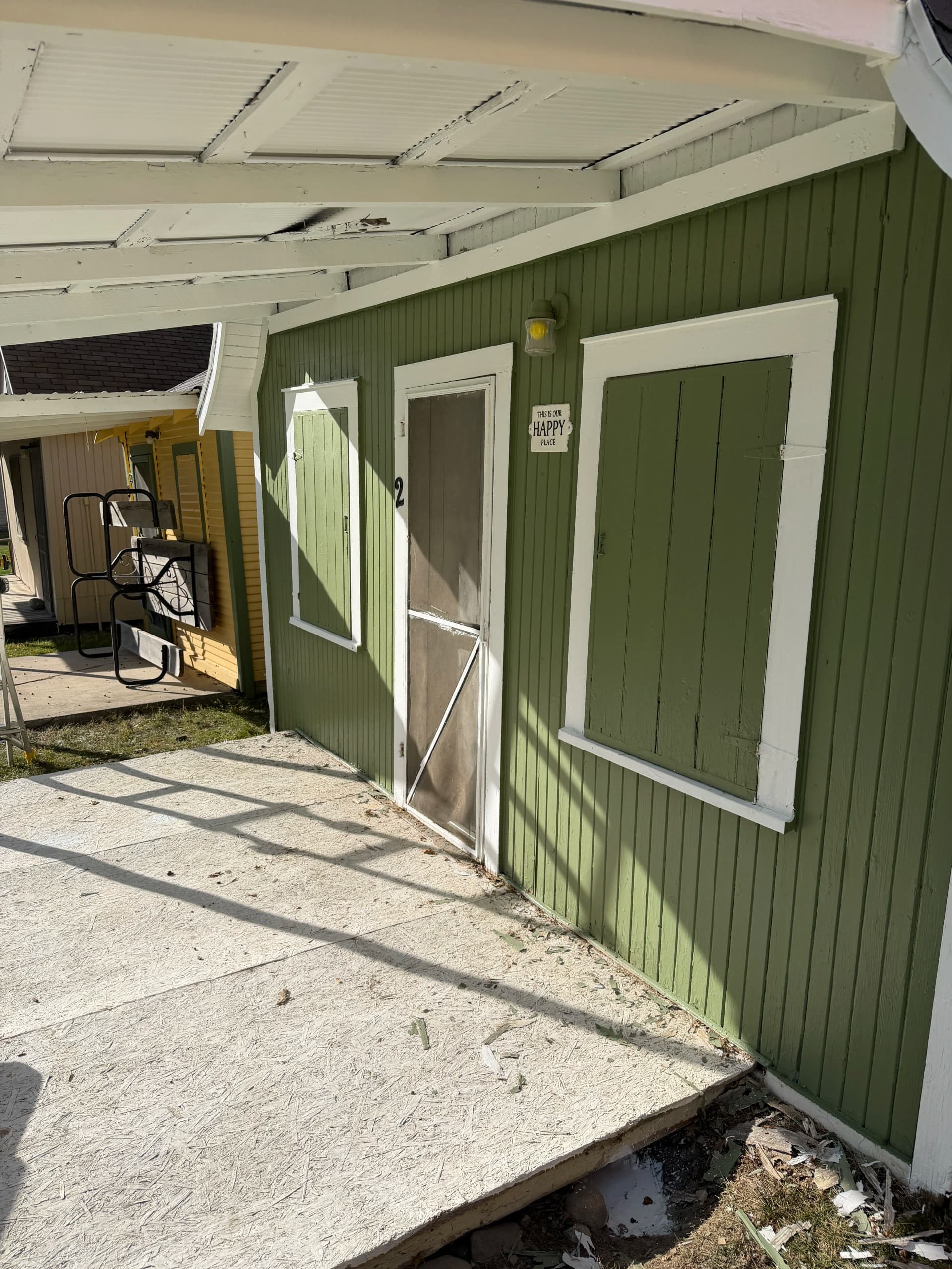 Gallery photos for Cabin Exterior Refinish Done the Right Way: Image #3
