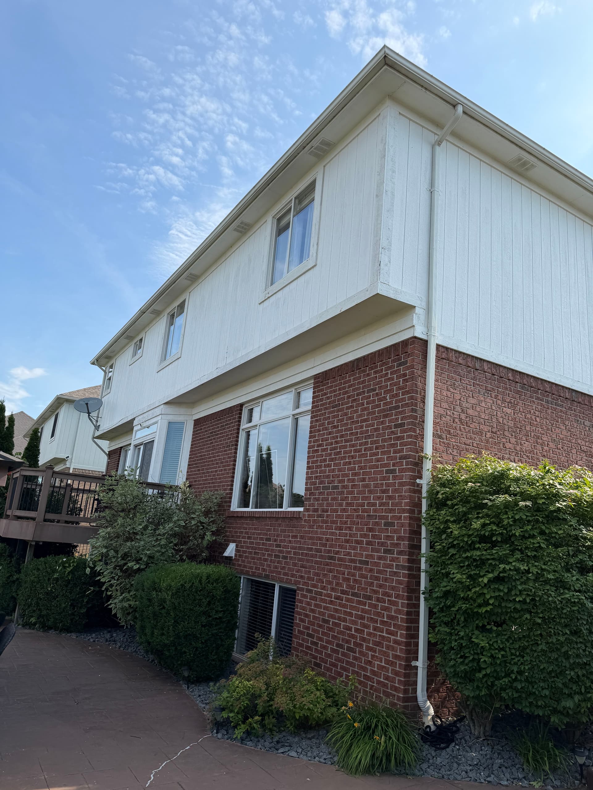 Gallery photos for Full Exterior Painting with Carpentry Repairs and Two-Coat Sherwin-Williams Finish: Image #9