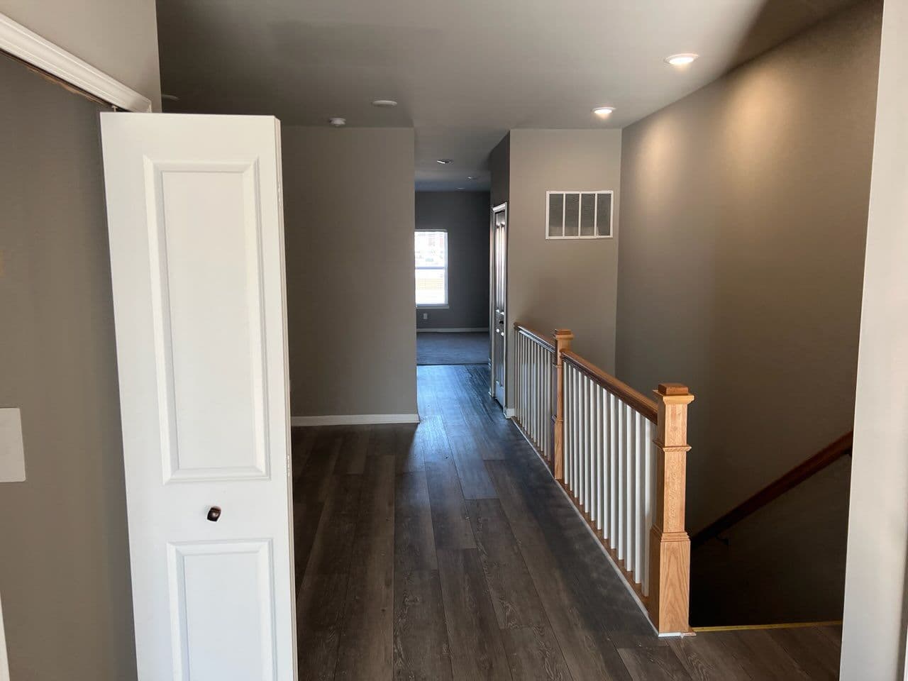 Gallery photos for Apartment Interior Repainting: Image #2