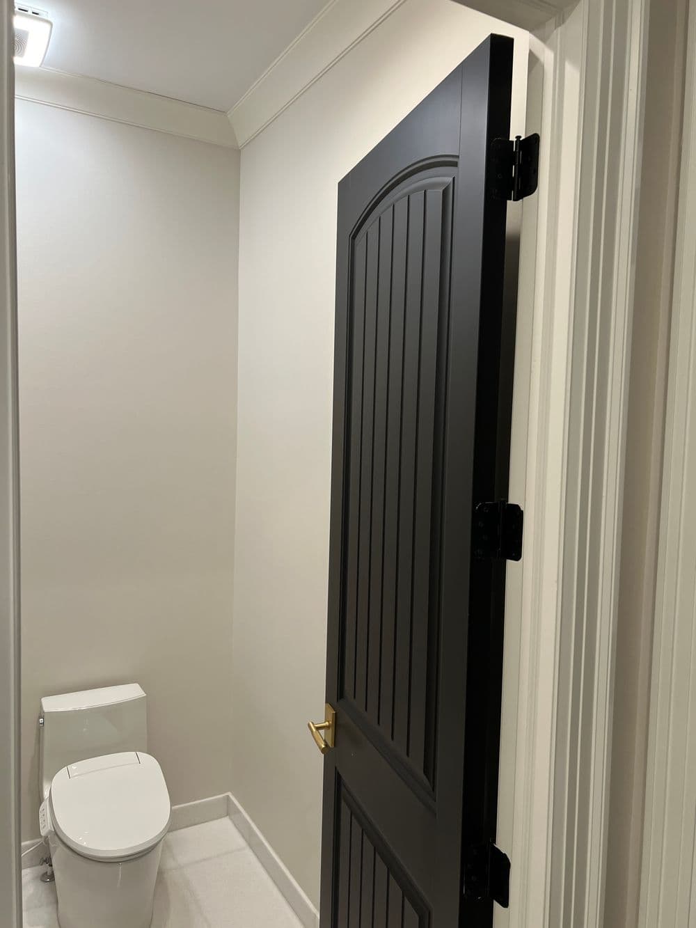 Gallery photos for Bathroom Makeover with Fresh Finish: Image #1