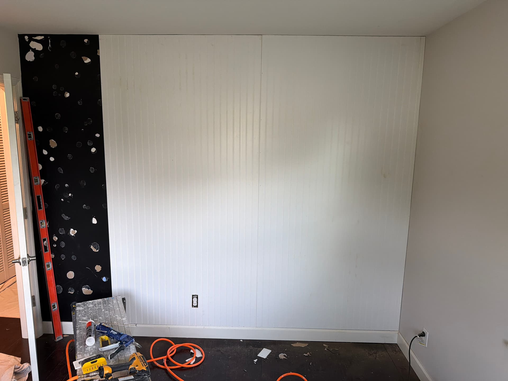 Gallery photos for Bold Mural Wall Covered and Sale-Ready With Paneling: Image #1