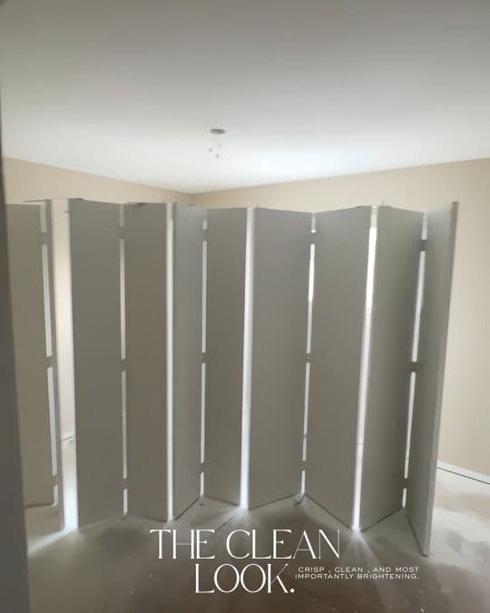 Gallery photos for Fresh White Doors for a Modern Home: Image #2