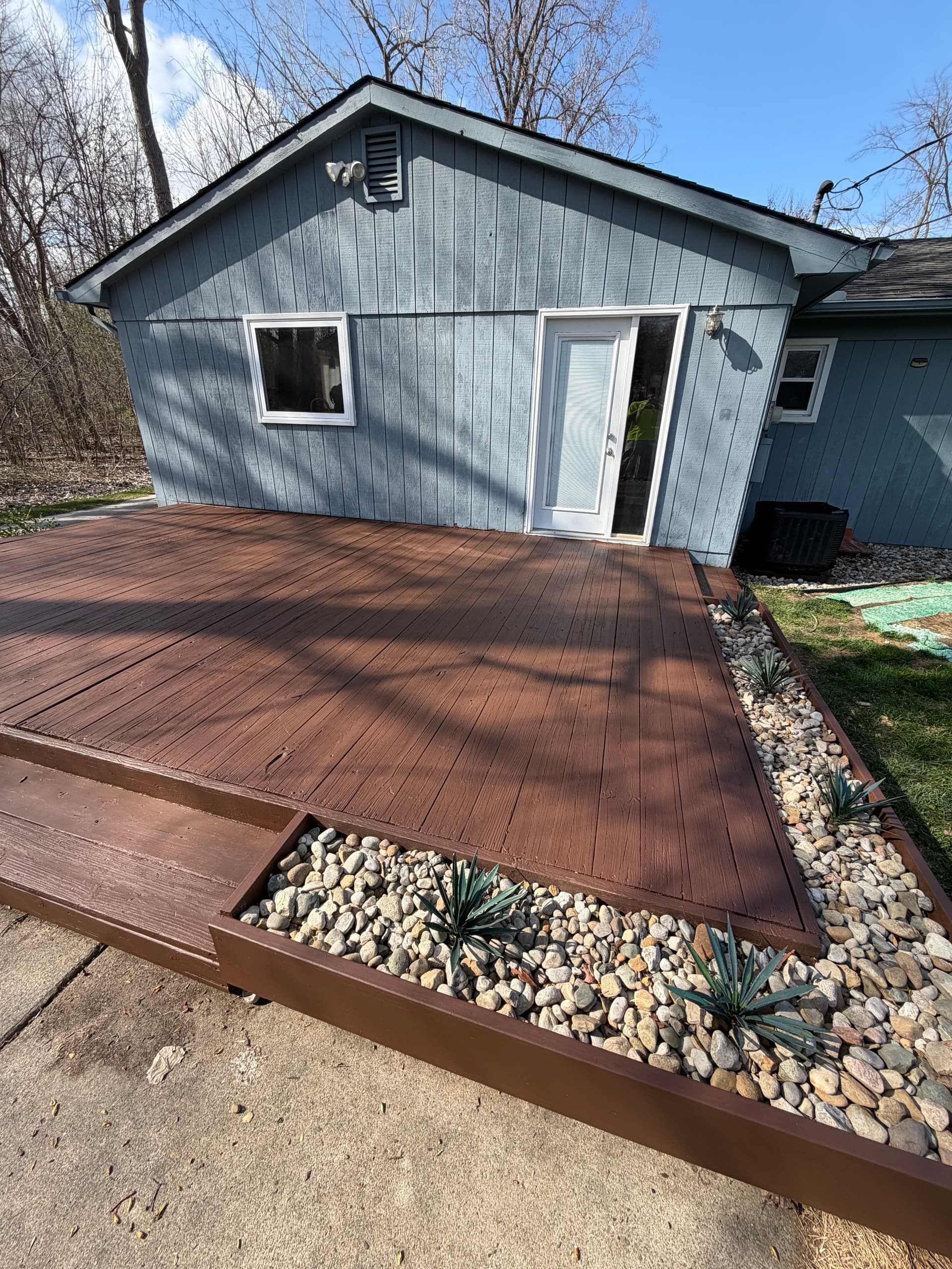 Gallery photos for Weathered Deck Gets a Fresh Finish Before Listing Photos: Image #2