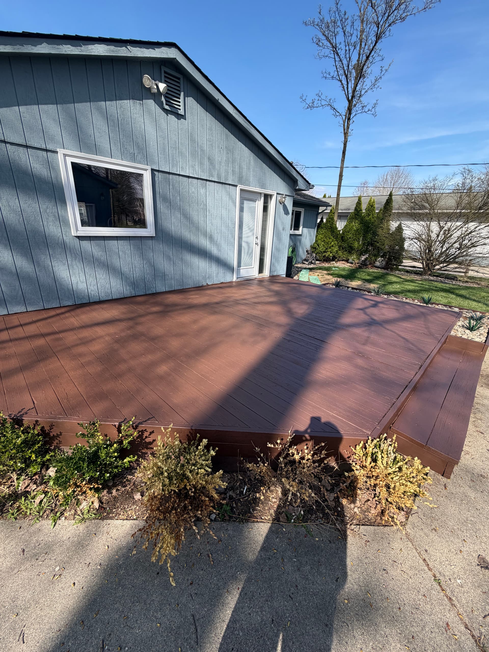 Gallery photos for Weathered Deck Gets a Fresh Finish Before Listing Photos: Image #3